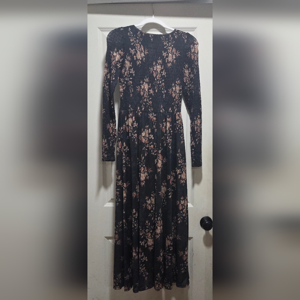 Promesa Chasing Wildflowers Smocked Floral Maxi Dress - Picture 8 of 9